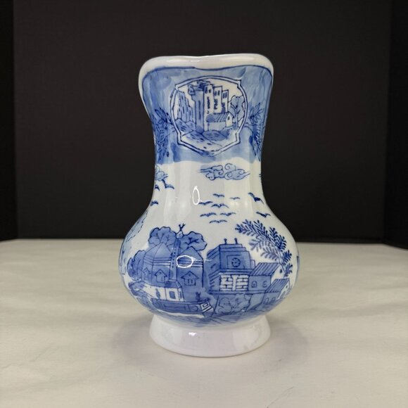 Vintage Blue White Asian Design Porcelain Pitcher Vase - Picture 4 of 9